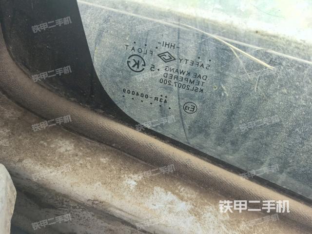 駕駛室左前45度（駕駛室部分）