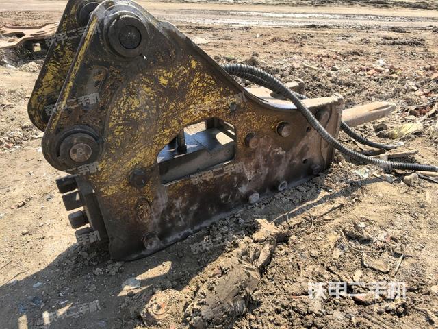 左后45(整機外觀) 左后45(整機外觀)