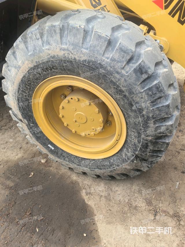 右后輪（行走機(jī)構(gòu)）