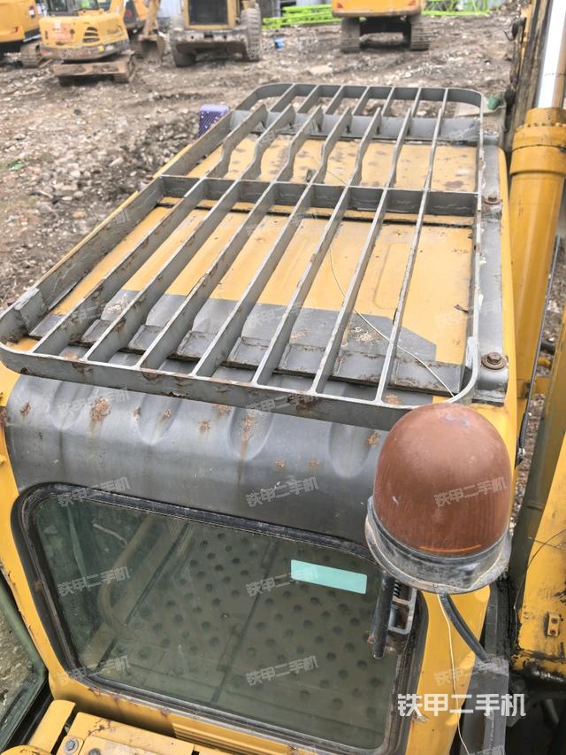 回轉(zhuǎn)馬達(dá)（上車部件）