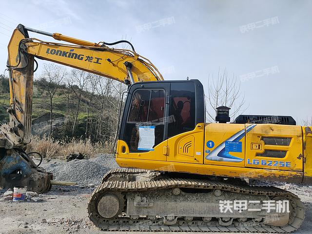 单侧履带整体（整机外观）