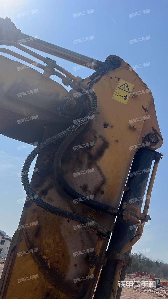 小臂整體右前（工作和回轉(zhuǎn)裝置）