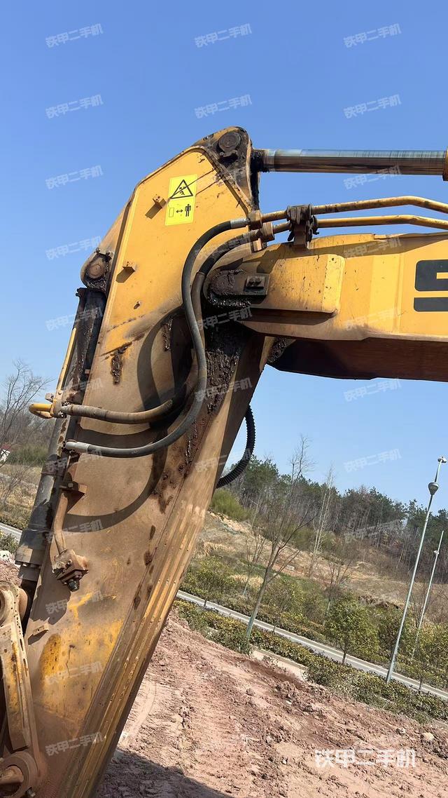 小臂整體左后（工作和回轉(zhuǎn)裝置）