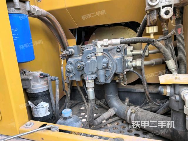 電瓶(大件艙室) 電瓶(大件艙室)