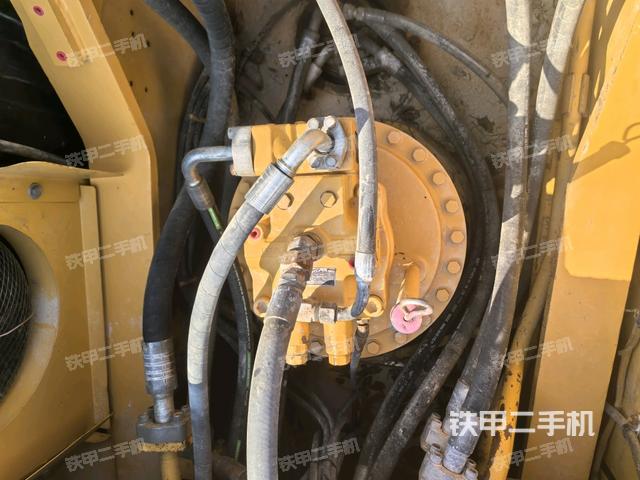 回轉(zhuǎn)馬達(dá)（上車(chē)部件）