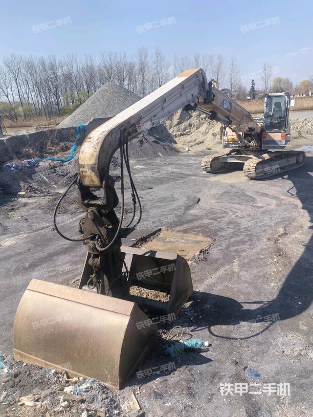 右前45(整機(jī)外觀) 右前45(整機(jī)外觀)