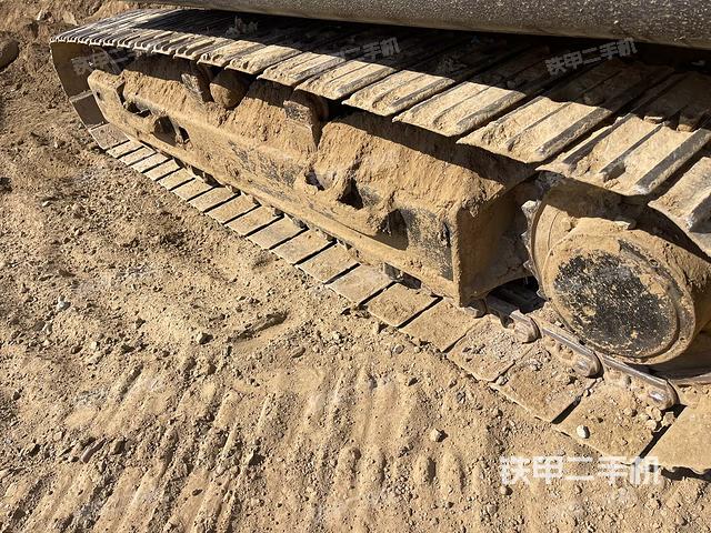 單側(cè)履帶整體（整機(jī)外觀）