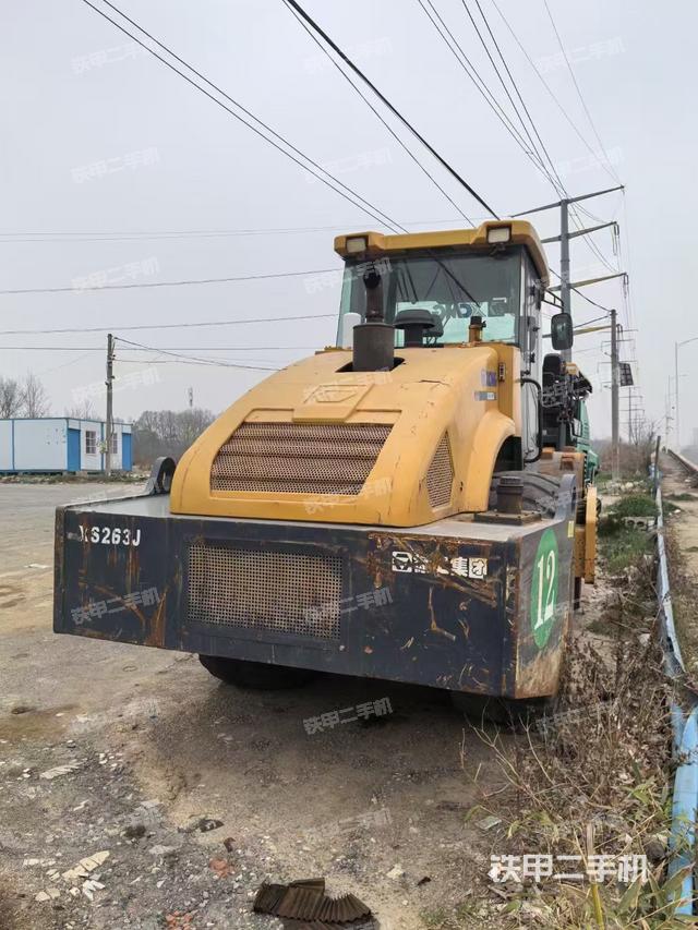 整機(jī)右后45°(設(shè)備外觀及核心部件) 整機(jī)右后45°(設(shè)備外觀及核心部件)