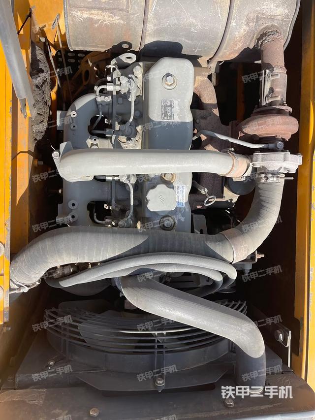 發(fā)動機(jī)整體俯視（整機(jī)外觀）