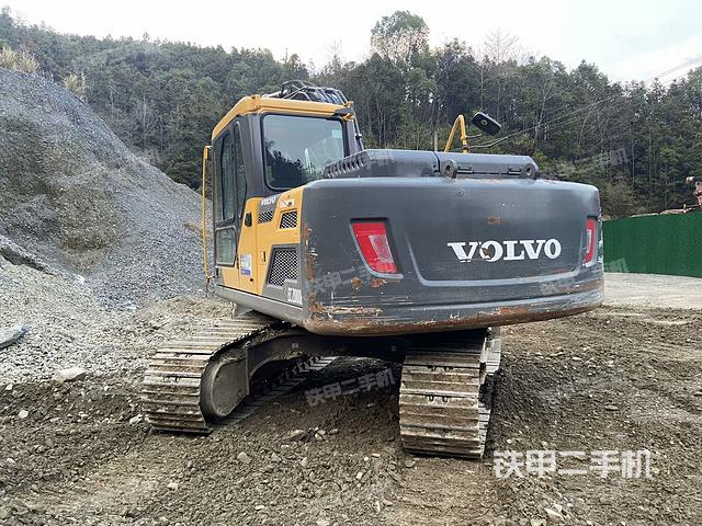 右前45(整機(jī)外觀) 右前45(整機(jī)外觀)