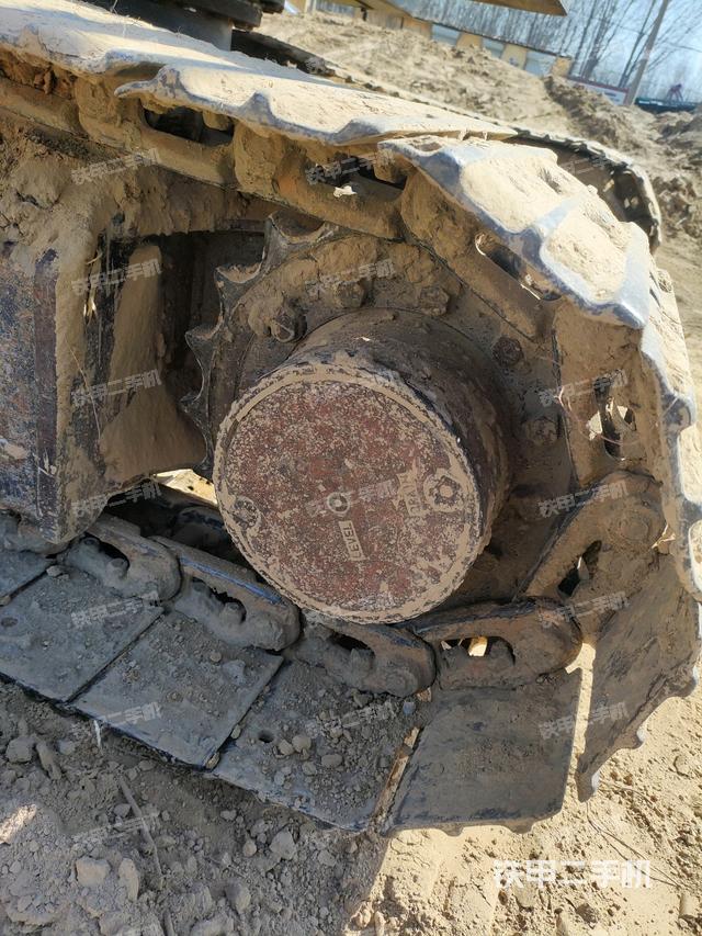 右驅(qū)動(dòng)輪（行走機(jī)構(gòu)）