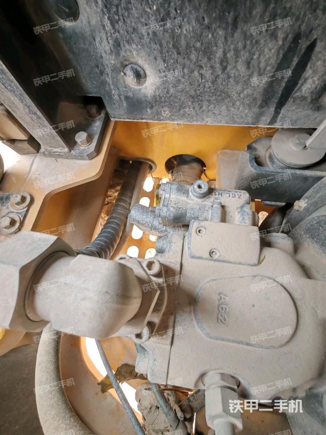 電瓶（大件艙室）