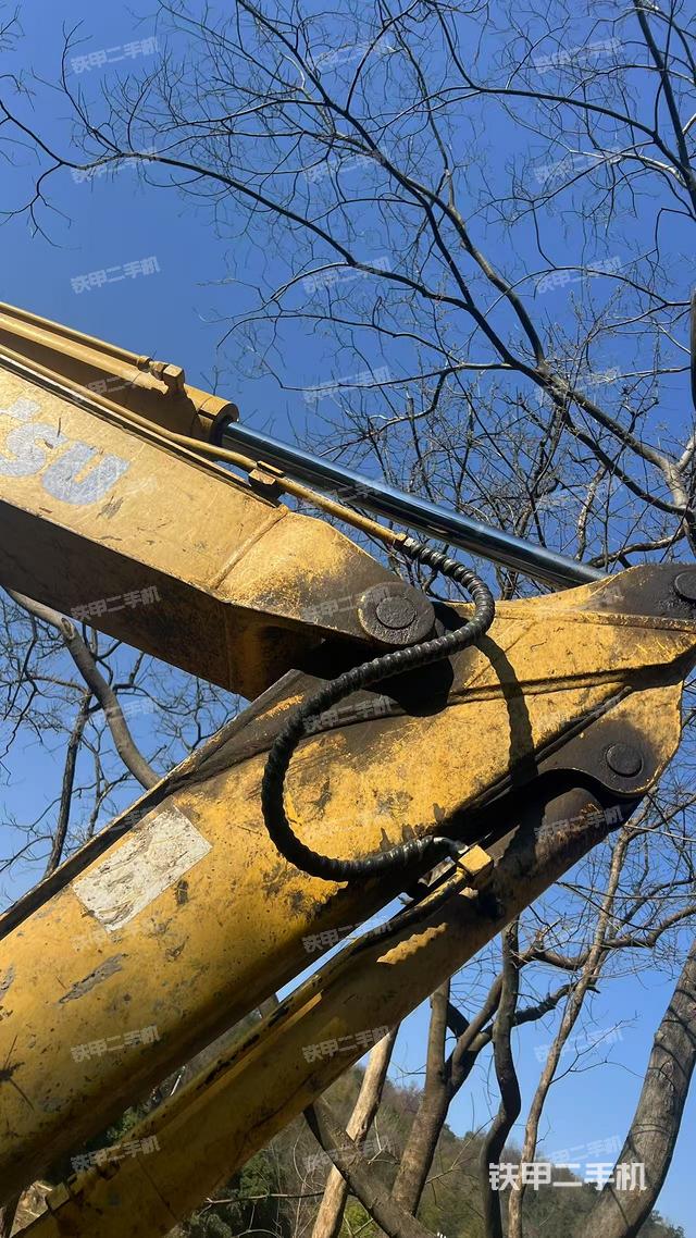 小臂整體左后（工作和回轉(zhuǎn)裝置）