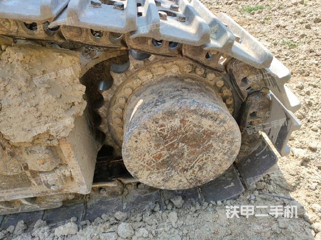 左驅(qū)動(dòng)輪(行走機(jī)構(gòu)) 左驅(qū)動(dòng)輪(行走機(jī)構(gòu))