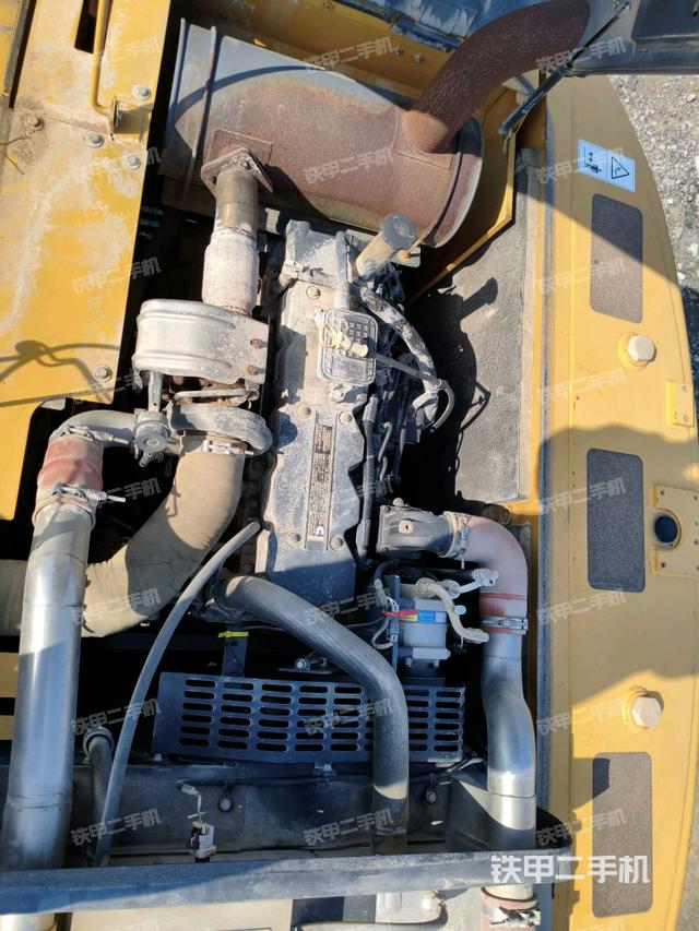 發(fā)動(dòng)機(jī)整體俯視(整機(jī)外觀) 發(fā)動(dòng)機(jī)整體俯視(整機(jī)外觀)