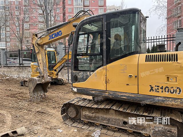 駕駛室整體（整機(jī)外觀）