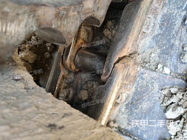 左側(cè)行走馬達(dá)蓋板(行走機(jī)構(gòu)) 左側(cè)行走馬達(dá)蓋板(行走機(jī)構(gòu))