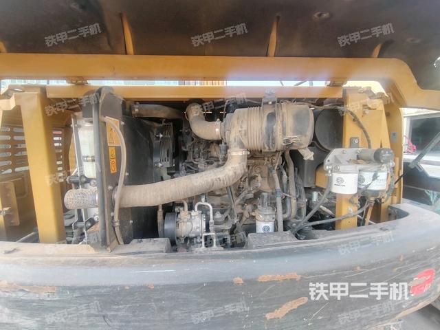 發(fā)動(dòng)機(jī)室(上車部件) 發(fā)動(dòng)機(jī)室(上車部件)