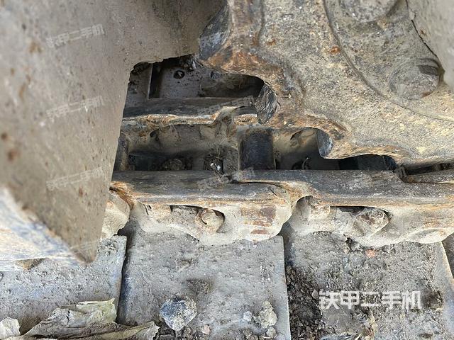 左側行走馬達蓋板（行走機構）