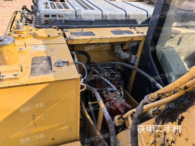 回轉(zhuǎn)馬達(dá)（上車部件）