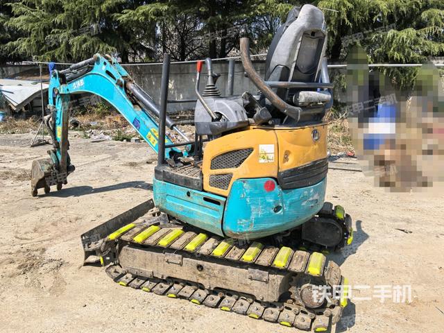 駕駛室頂部（整機(jī)外觀）