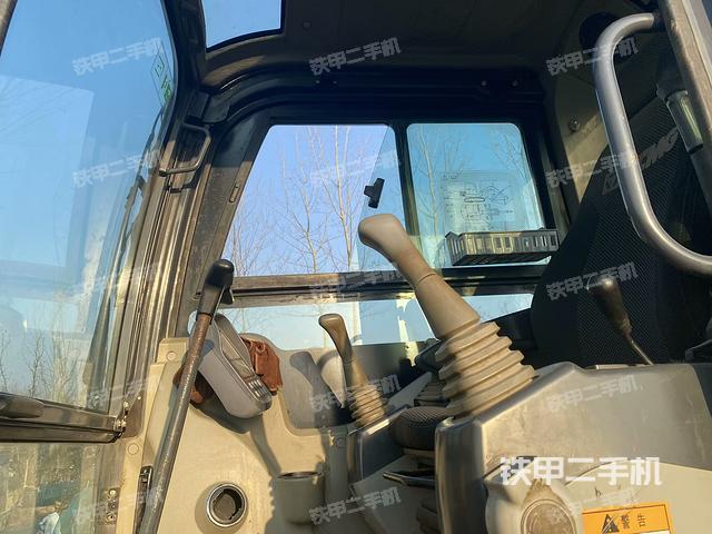 ?駕駛室正側（駕駛室部分）