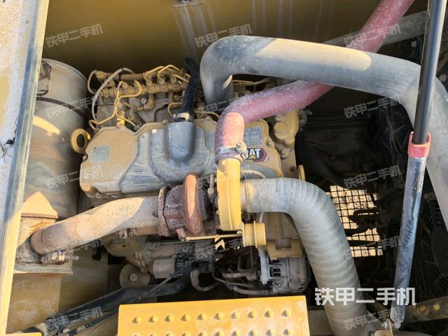 發(fā)動(dòng)機(jī)整體俯視(整機(jī)外觀) 發(fā)動(dòng)機(jī)整體俯視(整機(jī)外觀)