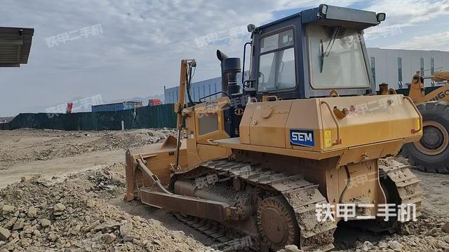 整機右側(設備外觀及核心部件) 整機右側(設備外觀及核心部件)