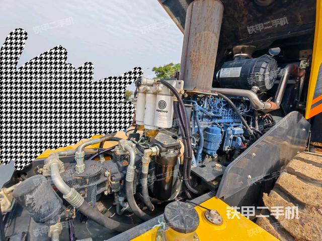 發(fā)動(dòng)機(jī)(設(shè)備外觀及核心部件) 發(fā)動(dòng)機(jī)(設(shè)備外觀及核心部件)