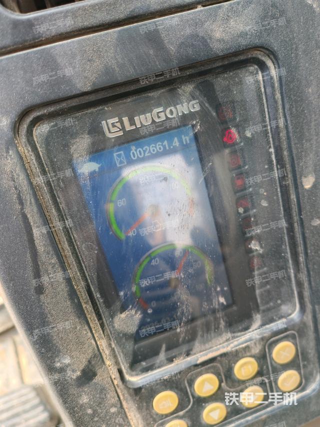 ?駕駛室正側(cè)（駕駛室部分）