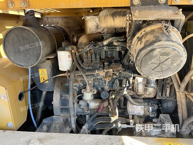 發(fā)動(dòng)機(jī)整體俯視（整機(jī)外觀）