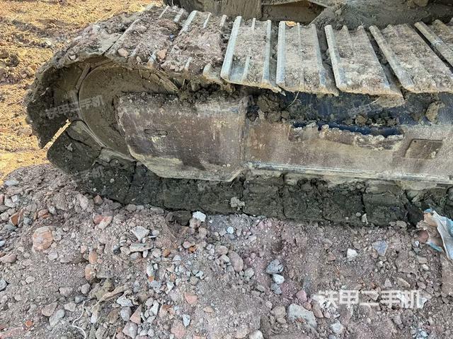 右驅(qū)動(dòng)輪（行走機(jī)構(gòu)）