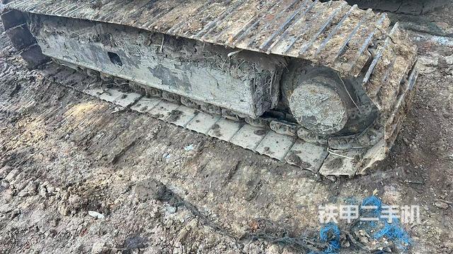 左側(cè)履帶整體?（行走機構(gòu)）