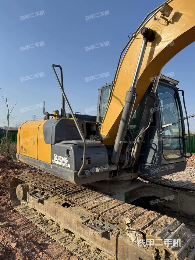 大臂油缸整體?豎拍（工作和回轉(zhuǎn)裝置）