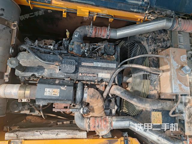 發(fā)動機整體俯視（整機外觀）