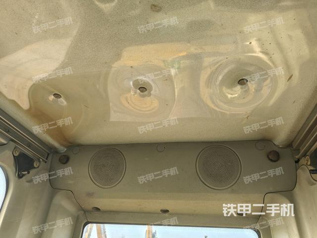 座椅右側(cè)控制臺(tái)/鑰匙門/油門/含右手柄(駕駛室部分) 座椅右側(cè)控制臺(tái)/鑰匙門/油門/含右手柄(駕駛室部分)