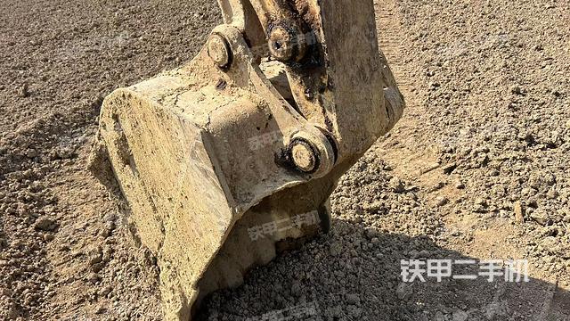 鏟斗右后整體（工作和回轉(zhuǎn)裝置）