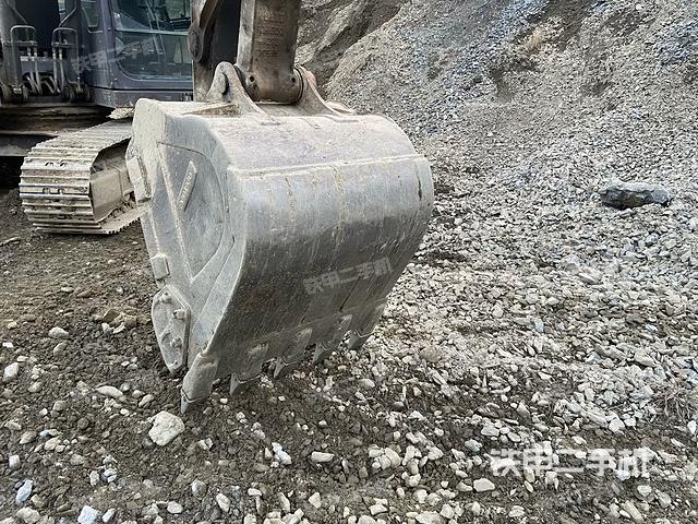 鏟斗45度(工作和回轉(zhuǎn)裝置) 鏟斗45度(工作和回轉(zhuǎn)裝置)