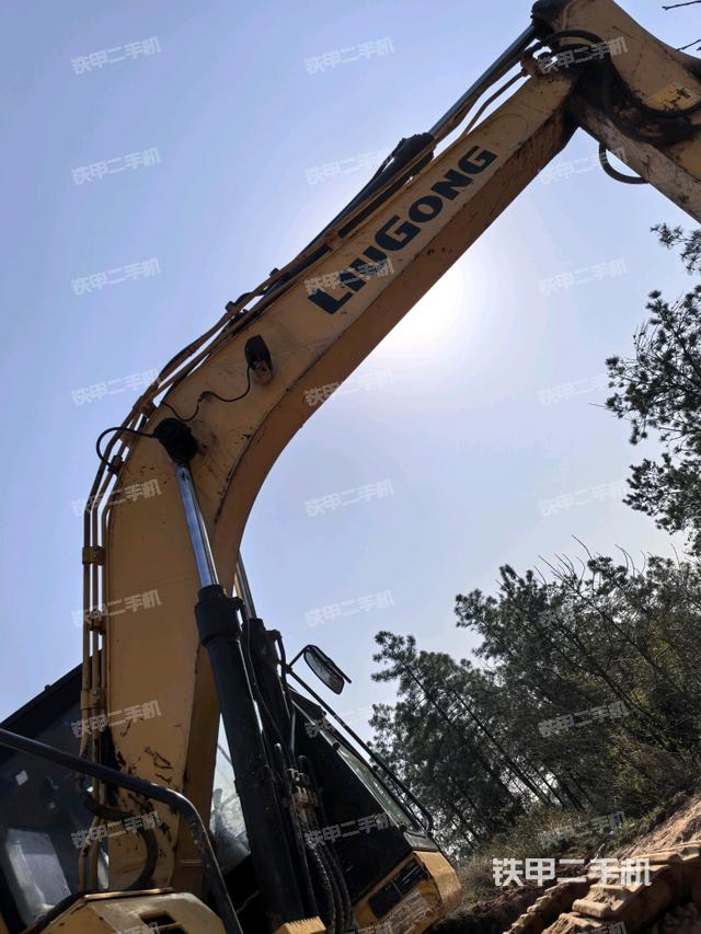 大臂整體?右側(cè)（工作和回轉(zhuǎn)裝置）