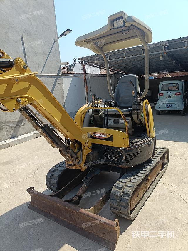 驾驶室整体（整机外观）