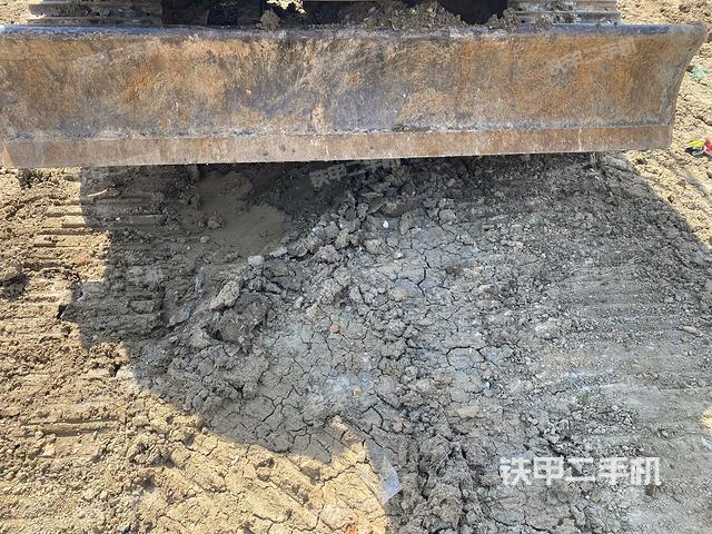 轉(zhuǎn)盤和下車架正前（工作和回轉(zhuǎn)裝置）