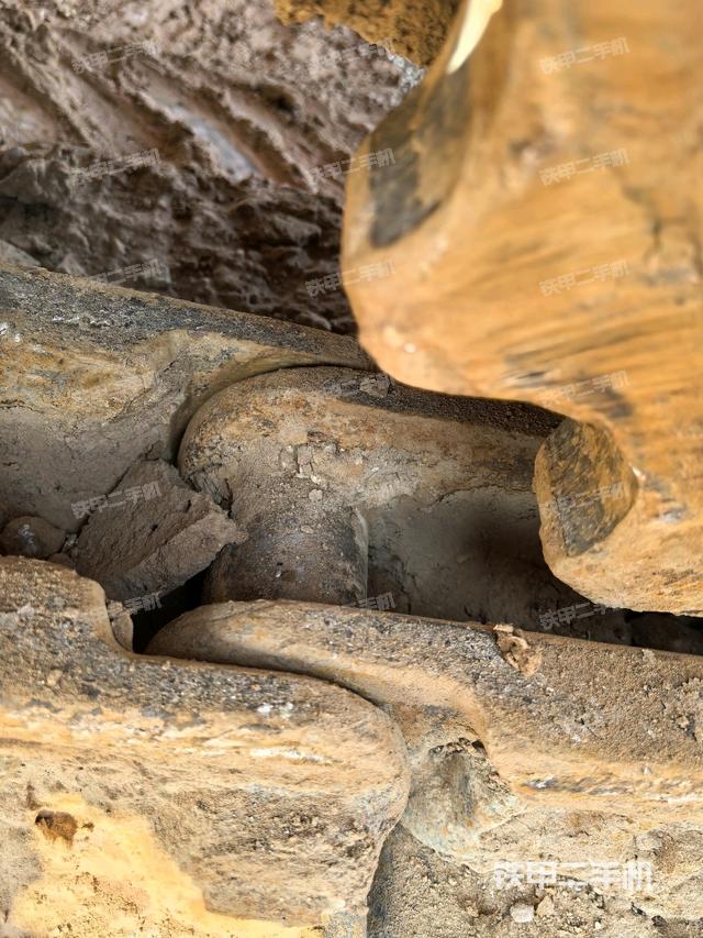 左驅(qū)動(dòng)輪（行走機(jī)構(gòu)）