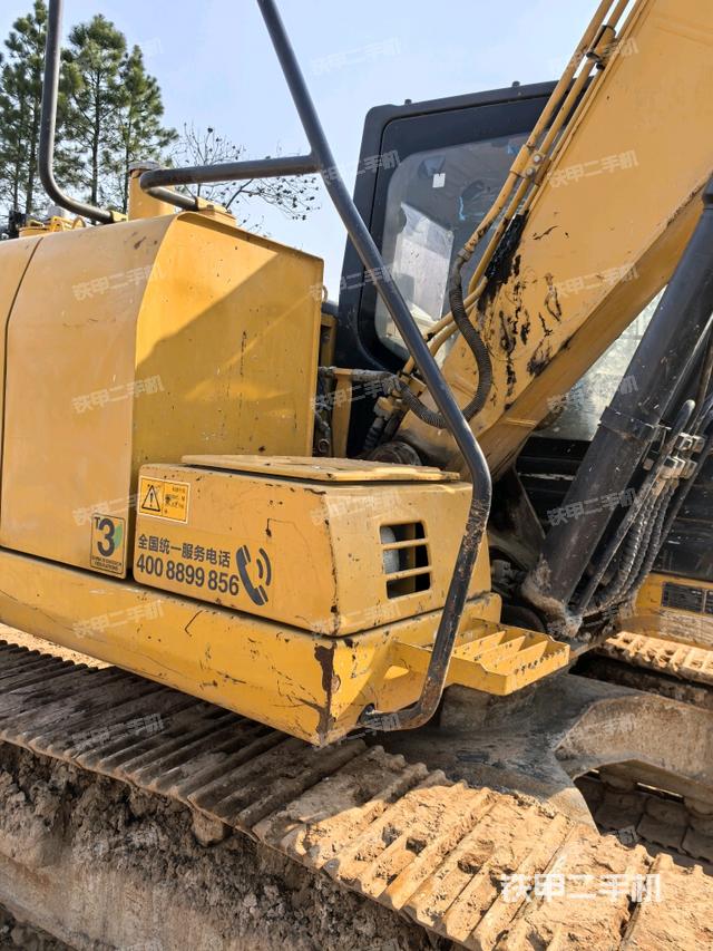 大臂油缸整體?豎拍（工作和回轉(zhuǎn)裝置）