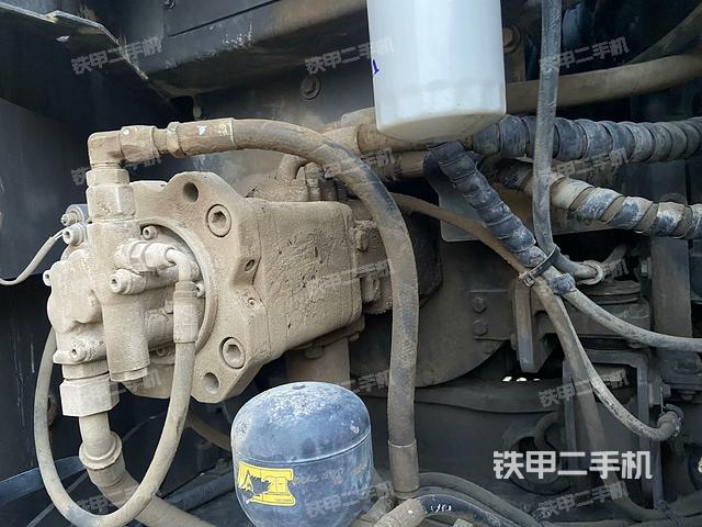 液壓泵斜45?左(大件艙室) 液壓泵斜45?左(大件艙室)