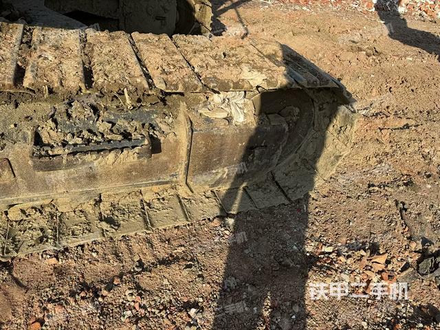 左側(cè)履帶整體?（行走機(jī)構(gòu)）