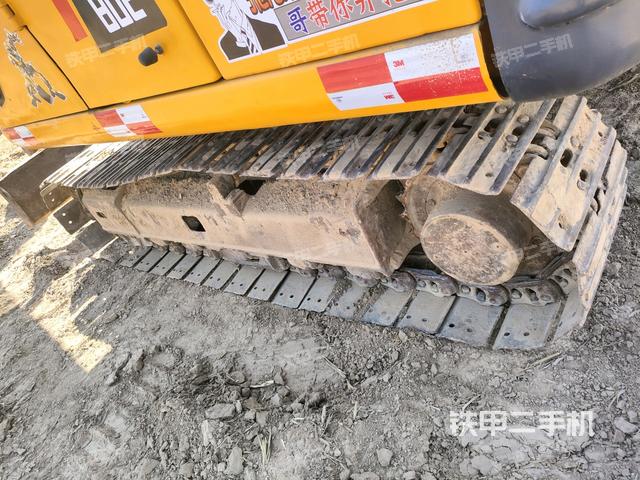 右側(cè)履帶整體?（行走機構(gòu)）