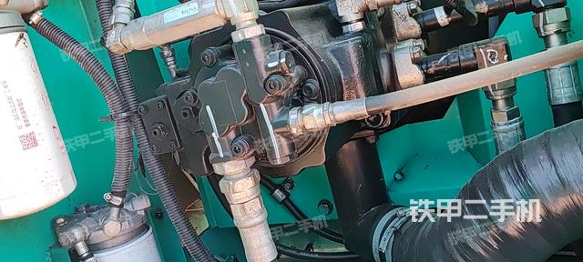 液壓泵艙室正面整體（整機(jī)外觀）