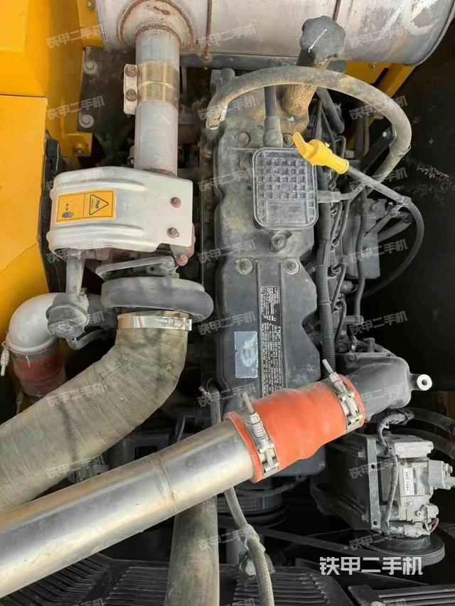 發(fā)動機整體俯視(整機外觀) 發(fā)動機整體俯視(整機外觀)