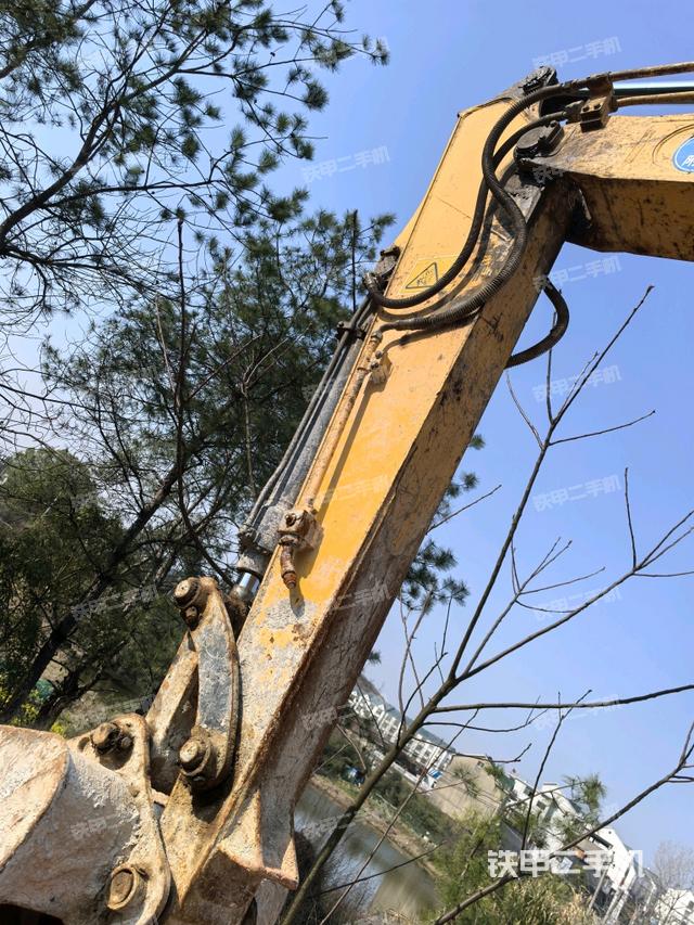 小臂整體左后（工作和回轉(zhuǎn)裝置）