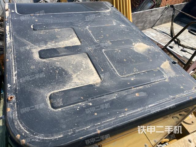 駕駛室頂部（整機(jī)外觀）